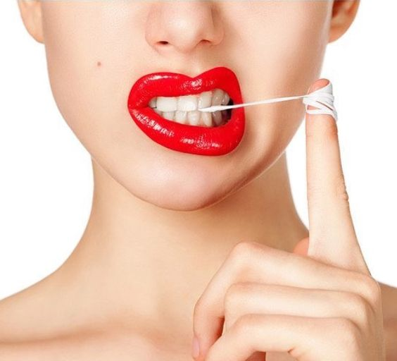 Профессиональная гигиена полости рта в стоматологии: почему так важно регулярно проводить процедуру?
